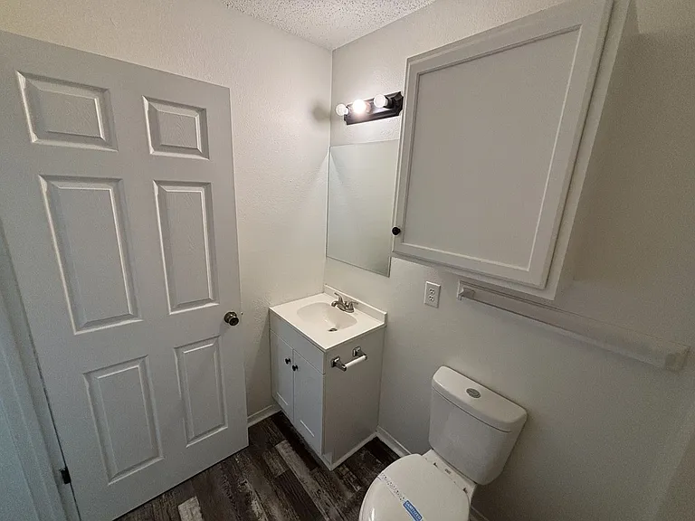 2759 N Amidon Ave — Photo 6