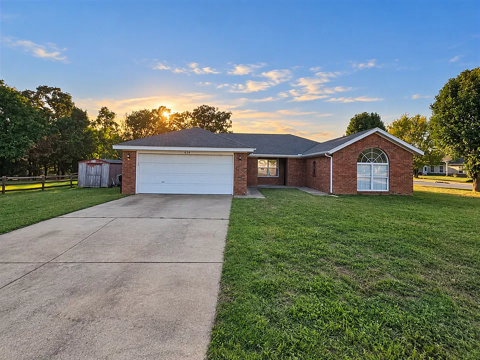 204 Greene Acres St