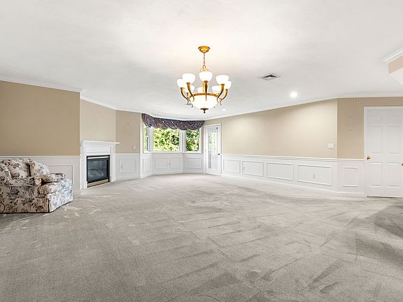 2nd image of 6 Technology Dr APT 235