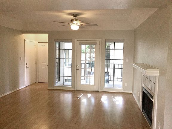 2nd image of 3105 San Jacinto St APT 215