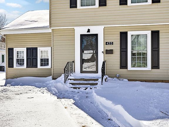 3rd image of 433 E Parkway Blvd