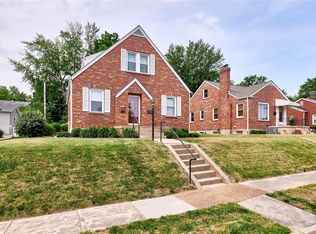 1119 Jackson St, Saint Charles, MO