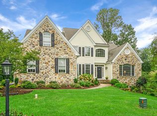 22 Cherry Farm Ln, West Chester, PA 19382