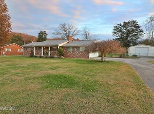 201 Barberry Dr, Knoxville, TN 37912