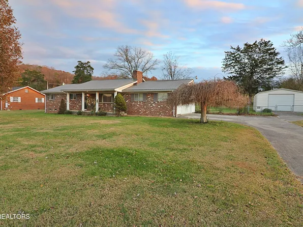 201 Barberry Dr, Knoxville, TN 37912