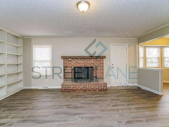 3rd image of 10219 N Crosset Hill Dr