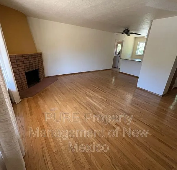 6013 Zimmerman Ave NE — Photo 2
