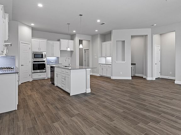 7th image of this home