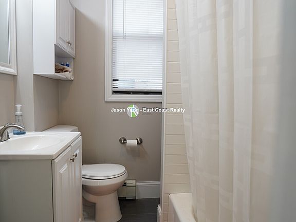 5th image of 72 Gardner St #C3