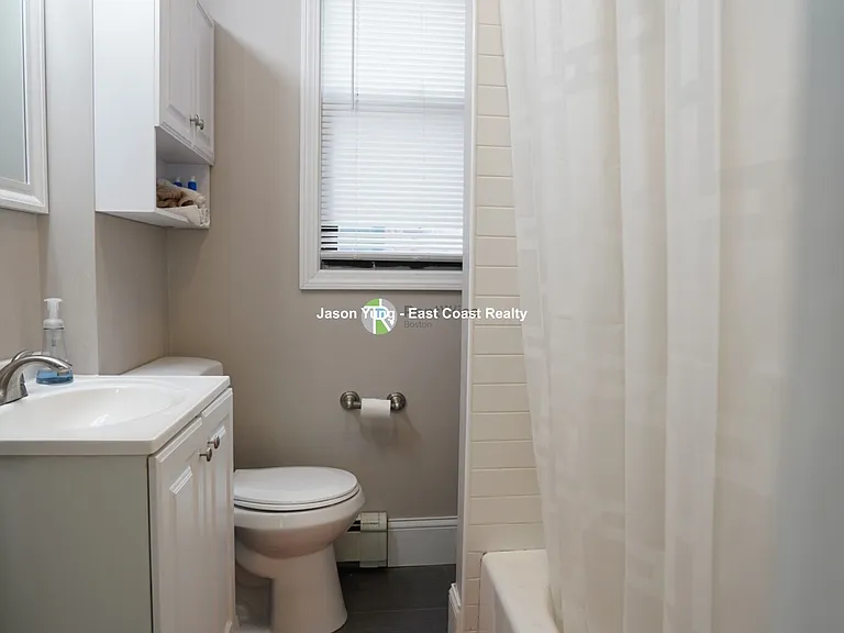 72 Gardner St #C3 — Photo 5