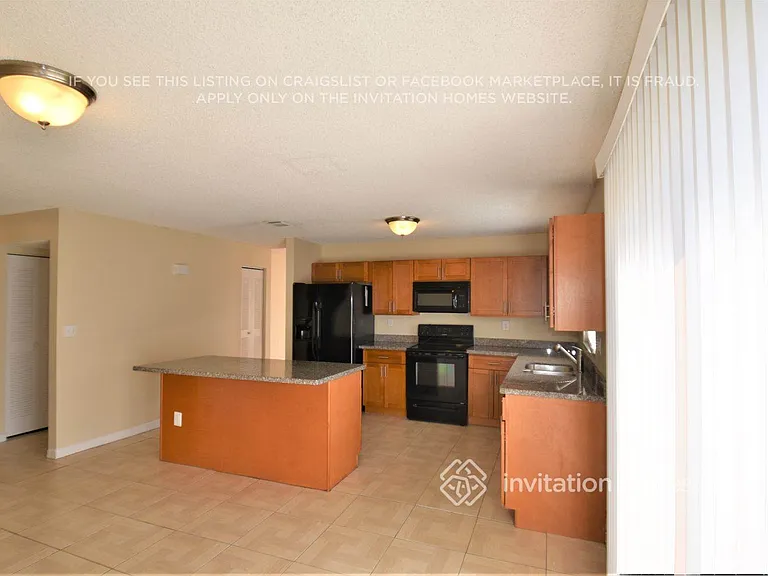 14710 Cedar Creek Pl — Photo 7