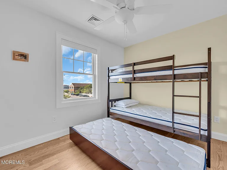 1503 Grand Central Ave #2 — Photo 33