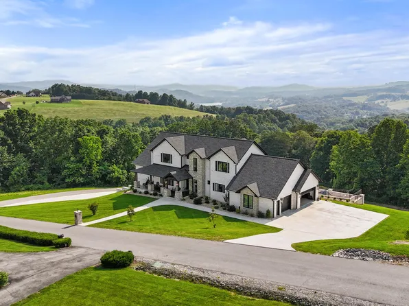 888 Smokey Quartz Blvd, New Tazewell, TN 37825