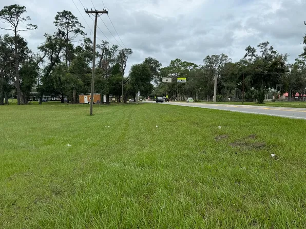 584 E Main St, Mayo, FL 32066