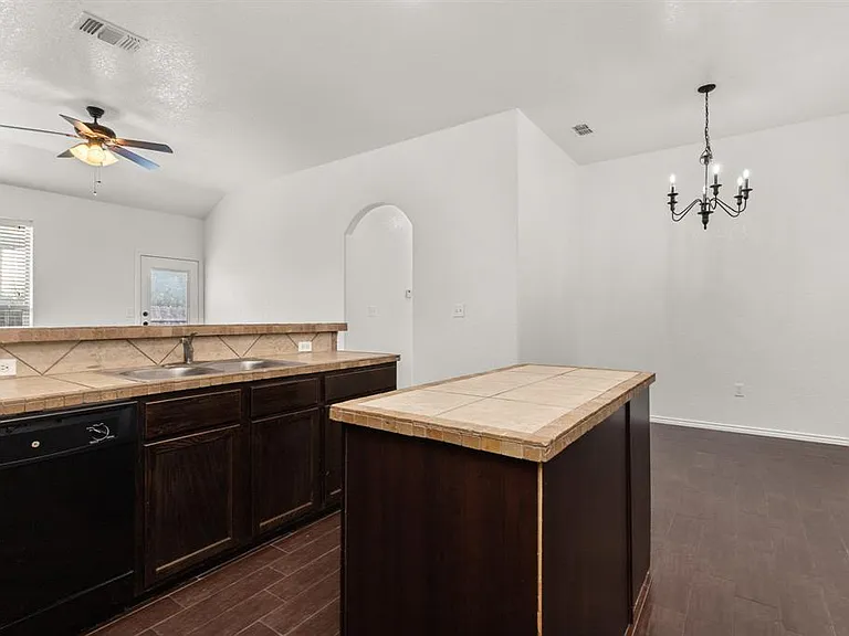 586 Creekside Cir #586 — Photo 12