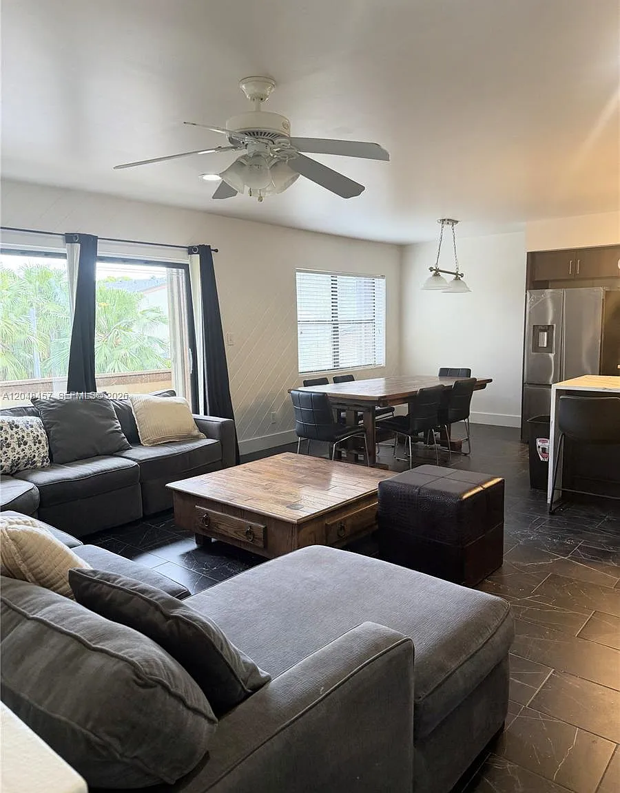 Greenglades Condo13 — Photo 4