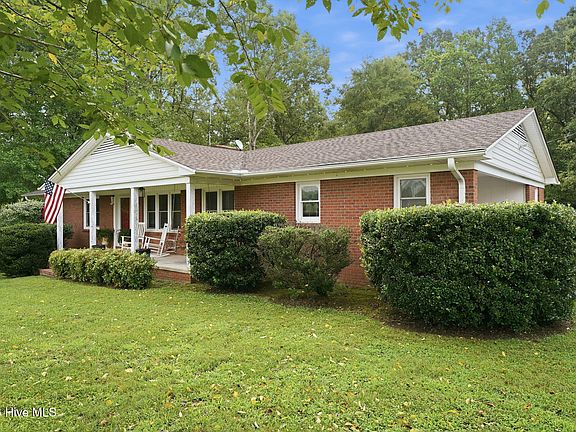 3rd image of 1423 Albemarle Road