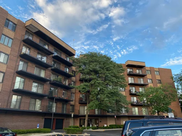7601 Lincoln Ave APT 315, Skokie, IL 60077