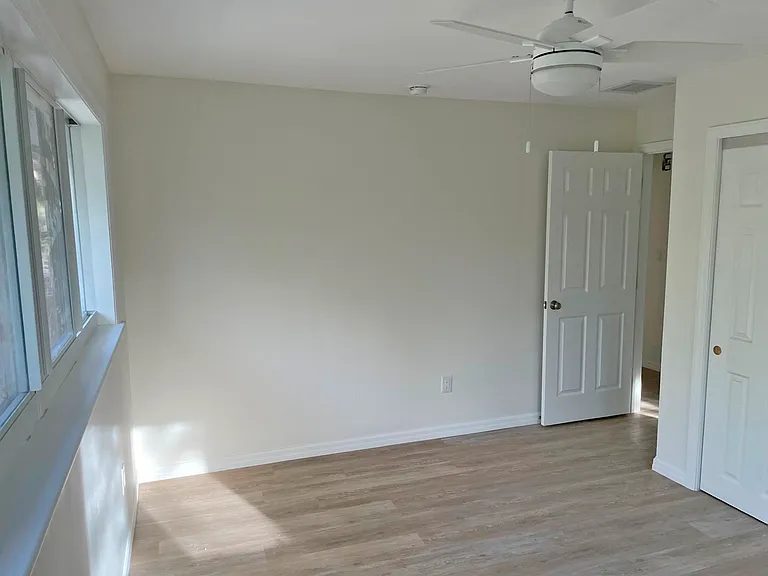 702 Anchor Dr — Photo 8