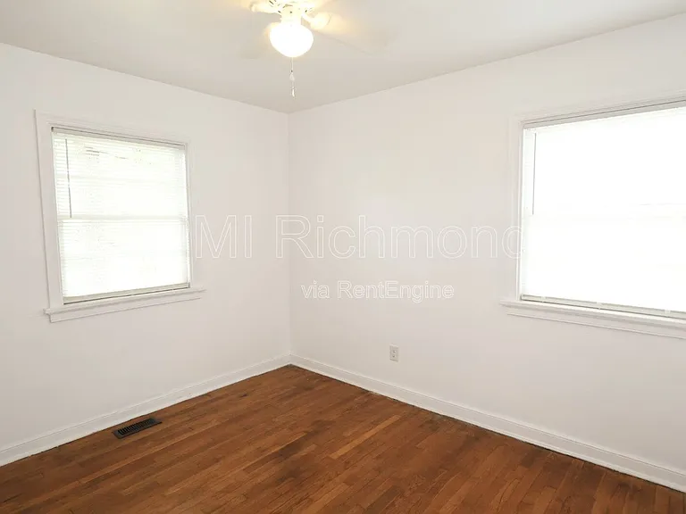 3006 Manor Dr — Photo 13