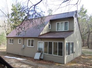 8581 Green Briar Rd, Lake Ann, MI 49650