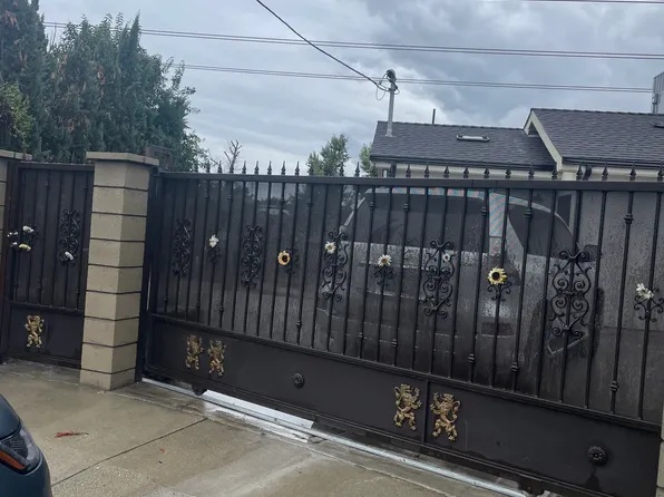 13037 W Chippewa St, Sylmar, CA 91342