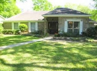 503 N Rivershire Dr, Conroe, TX 77304