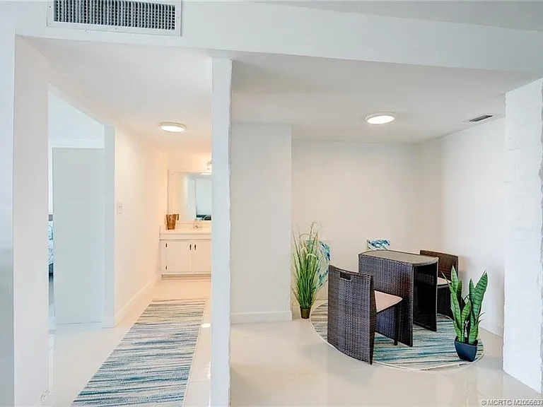 9940 S Ocean Dr #305 — Photo 14