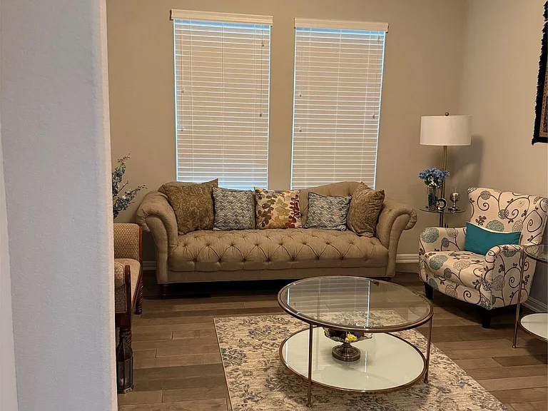 2917 Coral Valley Dr — Photo 5
