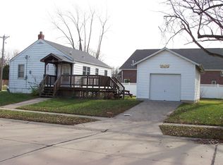 3033 Doddridge Ave, Maryland Heights, MO 63043