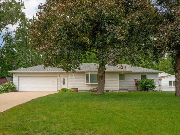 201 Wema Ave, Evansdale, IA 50707