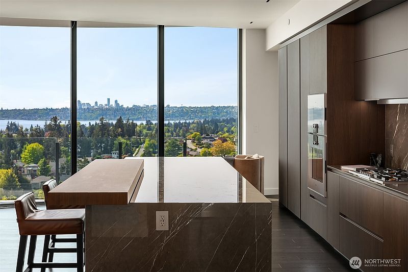 3rd image of 838 Avenue Square NE #1901