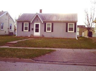 3838 Sturdevant St, Davenport, IA 52806