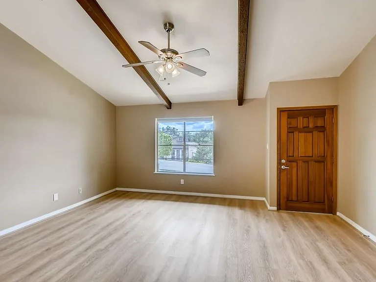 715 Vanguard St — Photo 10