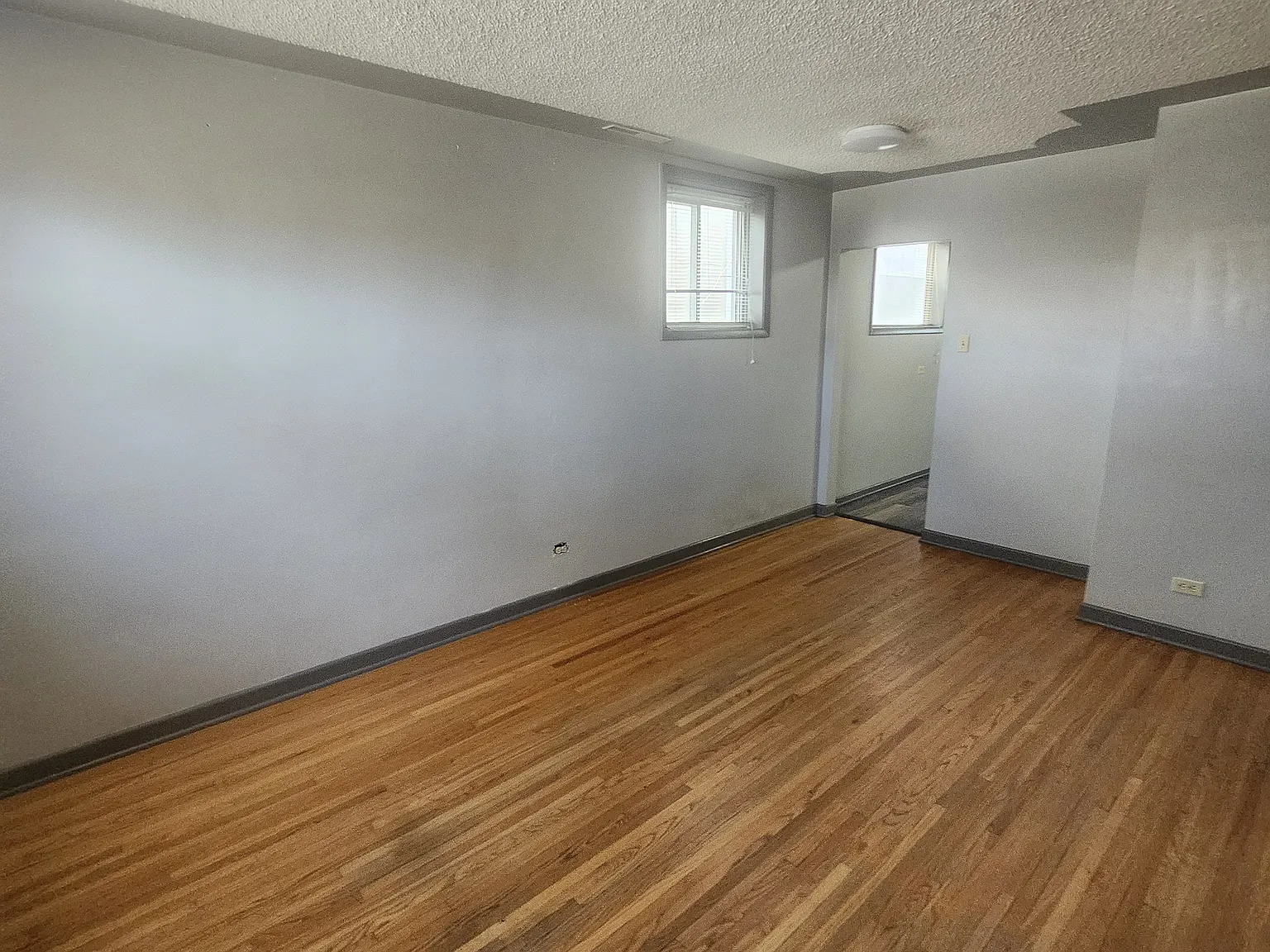 4728 Stanley Road SW — Photo 3