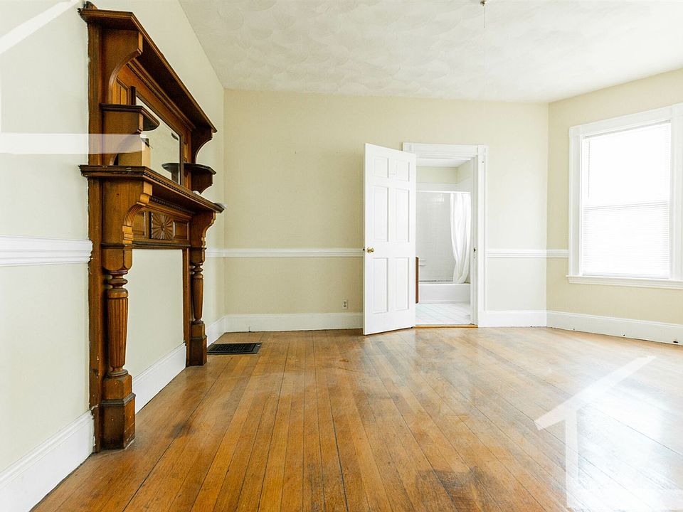 2 alcott Boston (Allston) Unit Photo 4