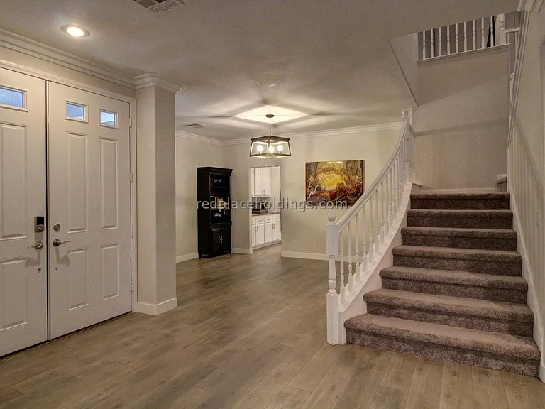 3604 Bryson Ct — Photo 9