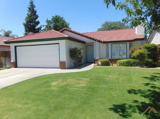 9102 Green Bank St, Bakersfield, CA 93312