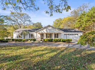 810 Cumberland Dr, Winchester, TN 37398