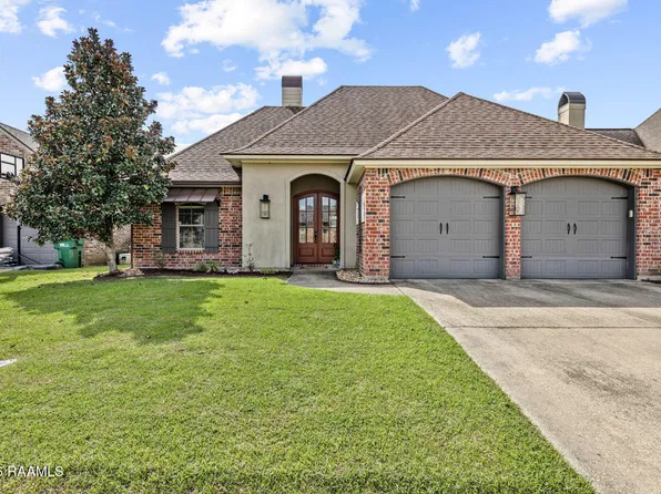 204 Cedar Grove Dr, Youngsville, LA 70592