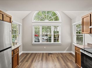 112 Lomond Ln, Cary, NC 27518