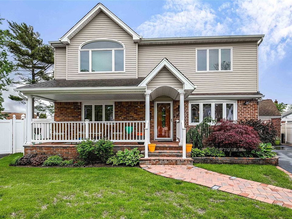 1st image of 635 Lenore Ln