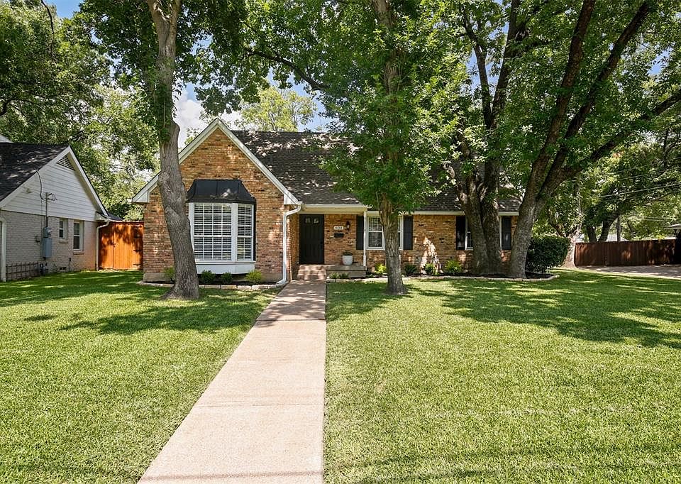 1st image of 604 Saint Lukes Dr