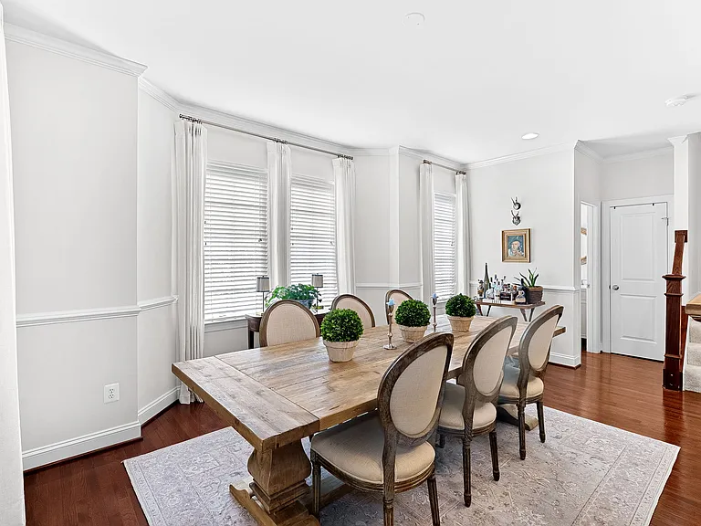 22840 Goldsborough Ter — Photo 23