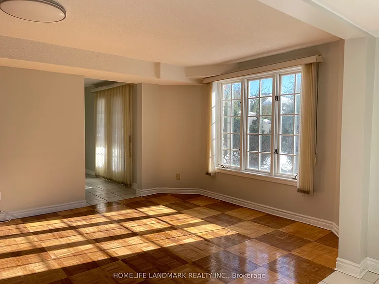 129 Shirley Ave #BASEMENT — Photo 7