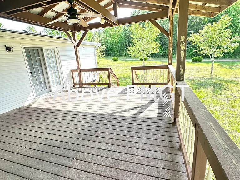 1010 Burnt Chimney Rd — Photo 13