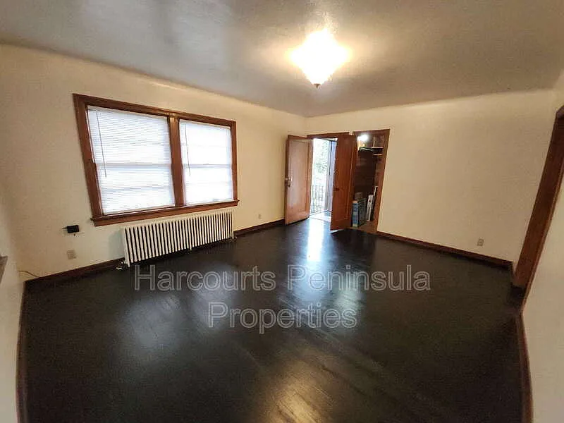 1 bed, 1.0 bath, $1,375 — Photo 2
