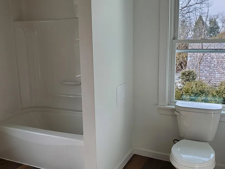 3224 Bingen Rd — Photo 5