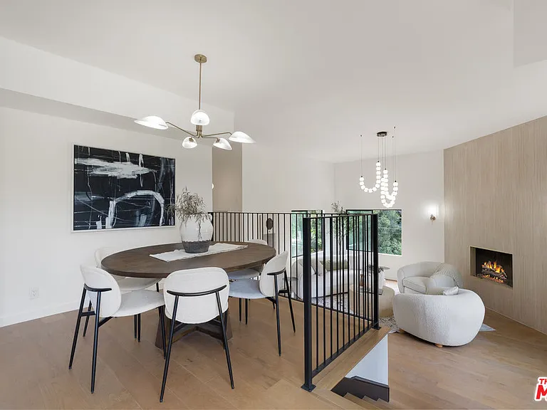 8506 Oak Ct — Photo 22