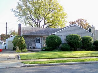 609 Buxton Ave, West Hempstead, NY 11552